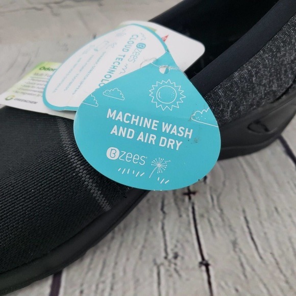 Bzees Kudos Womens Size 9 M Black Comfort Slip On Open Toe Sandals - Picture 11 of 12